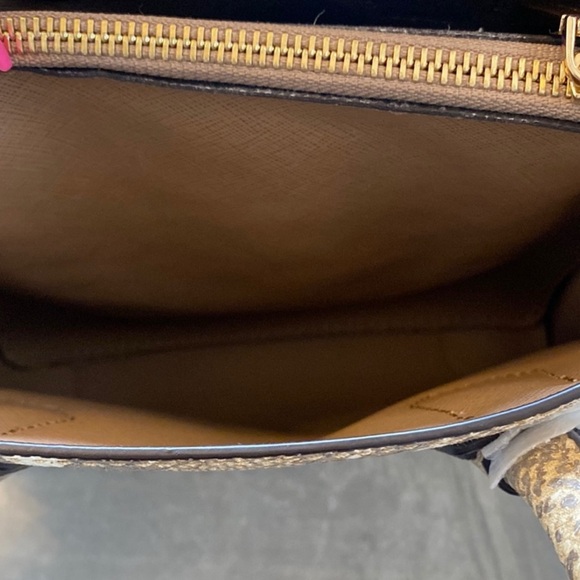 Michael Kors Beige/Gold Python Embossed Leather Small Mercer Tote EUC - Picture 11 of 15